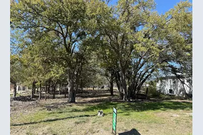 699 S Cotrell Street, Bartlett, TX 76511 - Photo 3