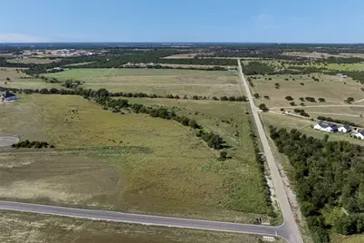301 County Road 246 Road, Florence, TX 76527 - Photo 3