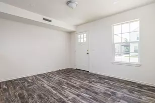 230 Debus Dr, Taylor, TX 76574 - Photo 7