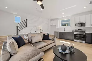 2608 Bristol Dr, Austin, TX 78723 - Photo 3