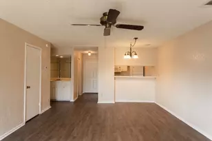 1602 Mill St, San Marcos, TX 78666 - Photo 9