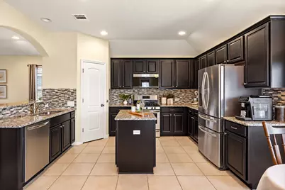 5717 Scenic Lake Drive, Georgetown, TX 78626 - Photo 13