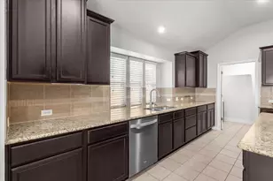 7212 Garnet Mill Ln, Austin, TX 78744 - Photo 11