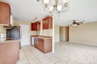 6826 Laguna Norte, San Antonio, TX 78239 - Photo 11