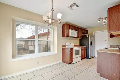 6826 Laguna Norte, San Antonio, TX 78239 - Photo 9