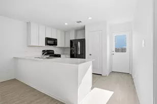 23513 Tiny Moons Wy, Elgin, TX 78621 - Photo 9