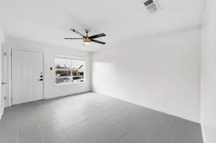 3408 Dolphin Dr, Austin, TX 78704 - Photo 3