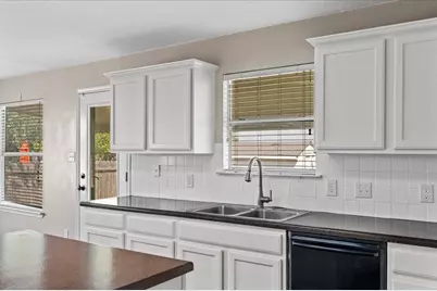 1612 Rossport Bend, Leander, TX 78641 - Photo 9