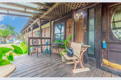 210 W Lakeshore Drive, Dripping Springs, TX 78620 - Photo 15