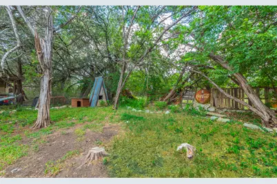 210 W Lakeshore Drive, Dripping Springs, TX 78620 - Photo 21