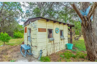 210 W Lakeshore Drive, Dripping Springs, TX 78620 - Photo 23