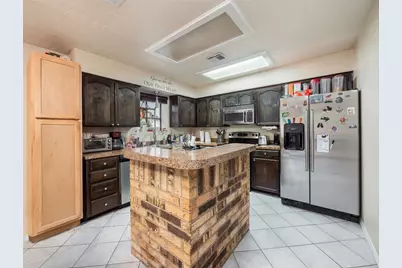 108 Lei Court, Bastrop, TX 78602 - Photo 15