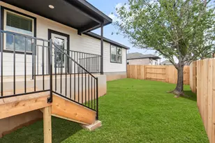 112 Blackfoot Daisy Path, San Marcos, TX 78666 - Photo 19