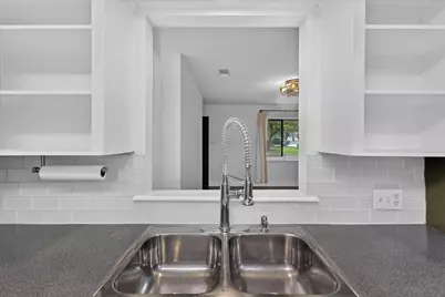6001 Leisure Run Road, Austin, TX 78745 - Photo 11