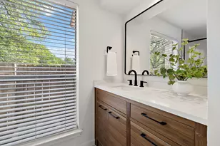 8211 Greenslope Dr, Austin, TX 78759 - Photo 15