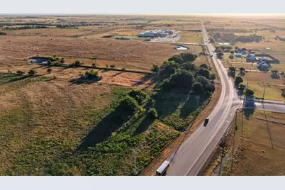 1951 Fm-487, Jarrell, TX 76537 - Photo 9