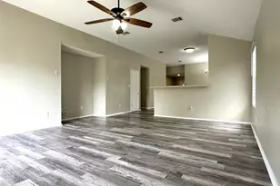610 Riverway Ln, Leander, TX 78641 - Photo 9