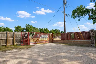 158 Buena Fortuna Road, Elgin, TX 78621 - Photo 9