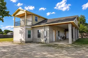 158 Buena Fortuna Rd, Elgin, TX 78621 - Photo 3