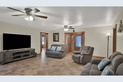 191 Jordan Lane, Elgin, TX 78621 - Photo 3