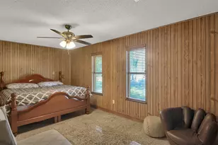 191 Jordan Ln, Elgin, TX 78621 - Photo 11