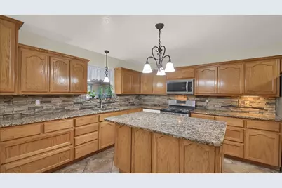 191 Jordan Lane, Elgin, TX 78621 - Photo 7