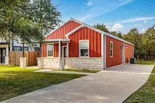 904 Central Blvd, Bertram, TX 78605 - Photo 3