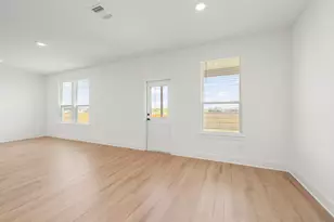 560 Tailwind Dr, Kyle, TX 78640 - Photo 13