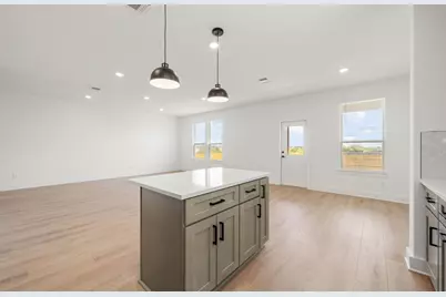 560 Tailwind Drive, Kyle, TX 78640 - Photo 11