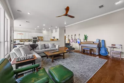 5004 Valburn Court, Austin, TX 78731 - Photo 11