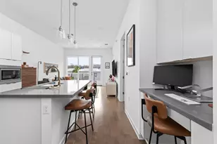 207 W Johanna St, Austin, TX 78704 - Photo 3