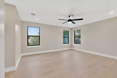 5018 Highland Court, Austin, TX 78731 - Photo 9