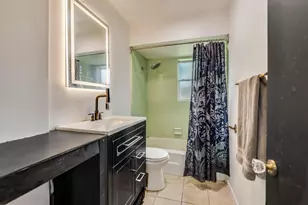 407 Hill St, Smithville, TX 78957 - Photo 13