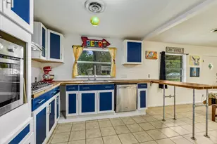 407 Hill St, Smithville, TX 78957 - Photo 3