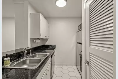 4306 Avenue A #105, Austin, TX 78751 - Photo 7