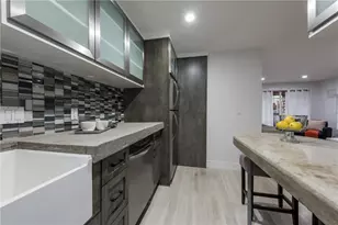 1212 Castle Hill St, Austin, TX 78703 - Photo 23