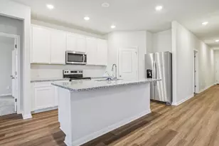 104 Honey Bee Rd, Jarrell, TX 76537 - Photo 3