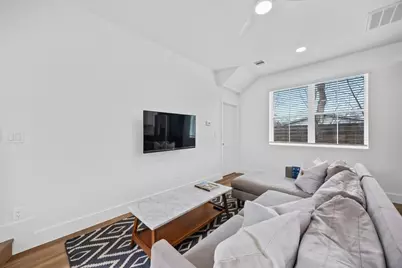 4704 Enchanted Lane #B, Austin, TX 78745 - Photo 5