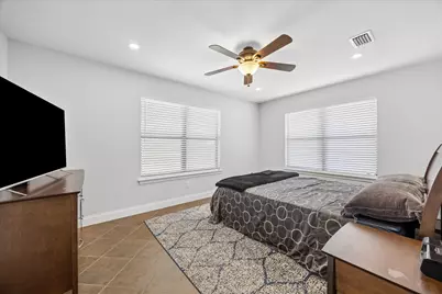 208 Maple Drive, Mountain City, TX 78610 - Photo 17