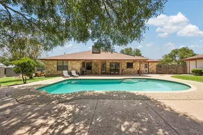 208 Maple Drive, Mountain City, TX 78610 - Photo 27