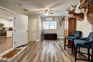 504 Hickory St, Smithville, TX 78957 - Photo 21