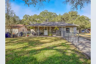 504 Hickory Street, Smithville, TX 78957 - Photo 1