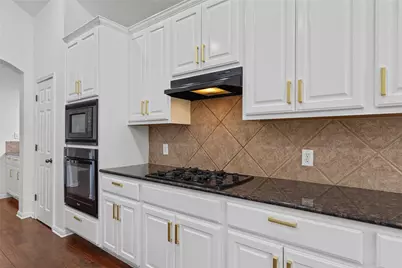 10421 Hansa Drive, Austin, TX 78739 - Photo 13