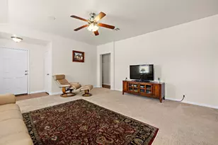 227 Avalanche Ave, Georgetown, TX 78626 - Photo 7