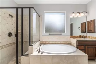 12101 Labrador Bay Ct, Austin, TX 78732 - Photo 15