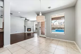 12101 Labrador Bay Ct, Austin, TX 78732 - Photo 9