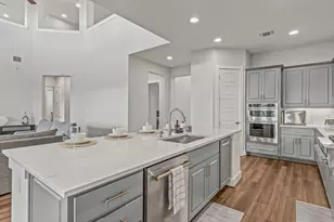 605 Gunison Dr, Austin, TX 78738 - Photo 11