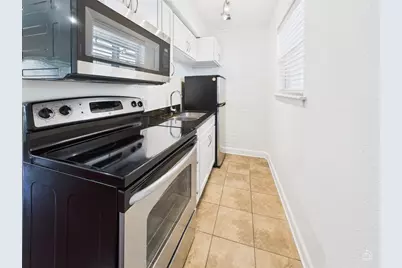 2020 S Congress Avenue #1209, Austin, TX 78704 - Photo 3