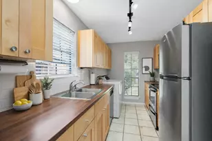 1601 Faro Dr, Austin, TX 78741 - Photo 3