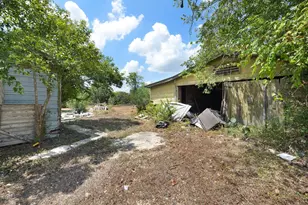 2212 Hunter Rd, San Marcos, TX 78666 - Photo 9